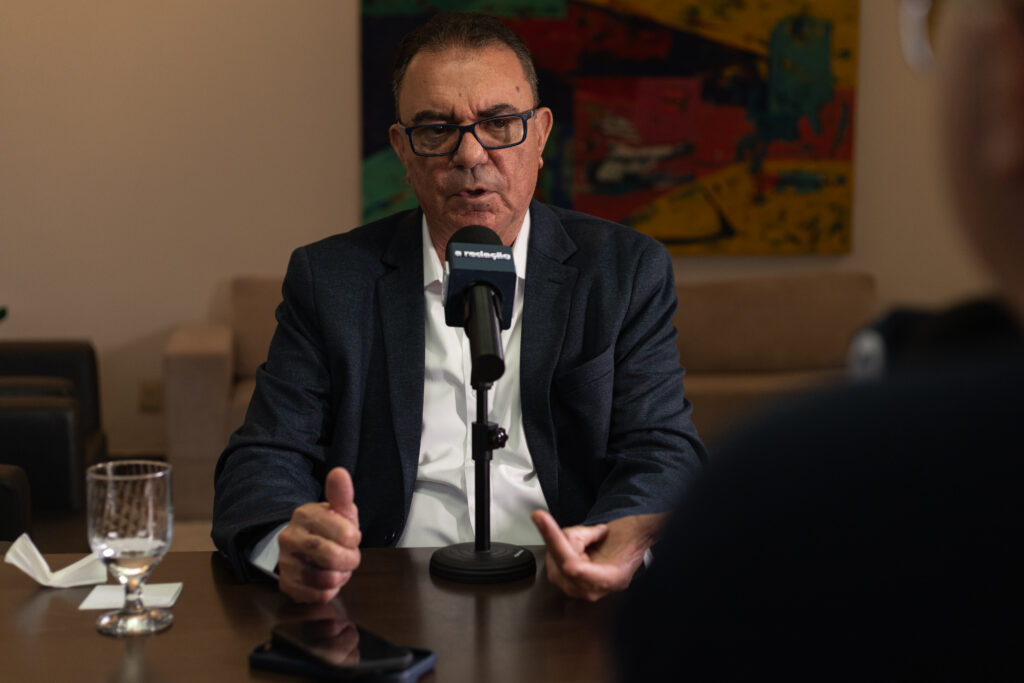 Luiz César Bueno diz que é preciso aguardar investigações sobre Moraes e Vorcaro