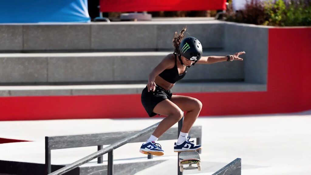 Rayssa Leal torce o pé em treino no Rio, mas confirma participação no SLS Takeover