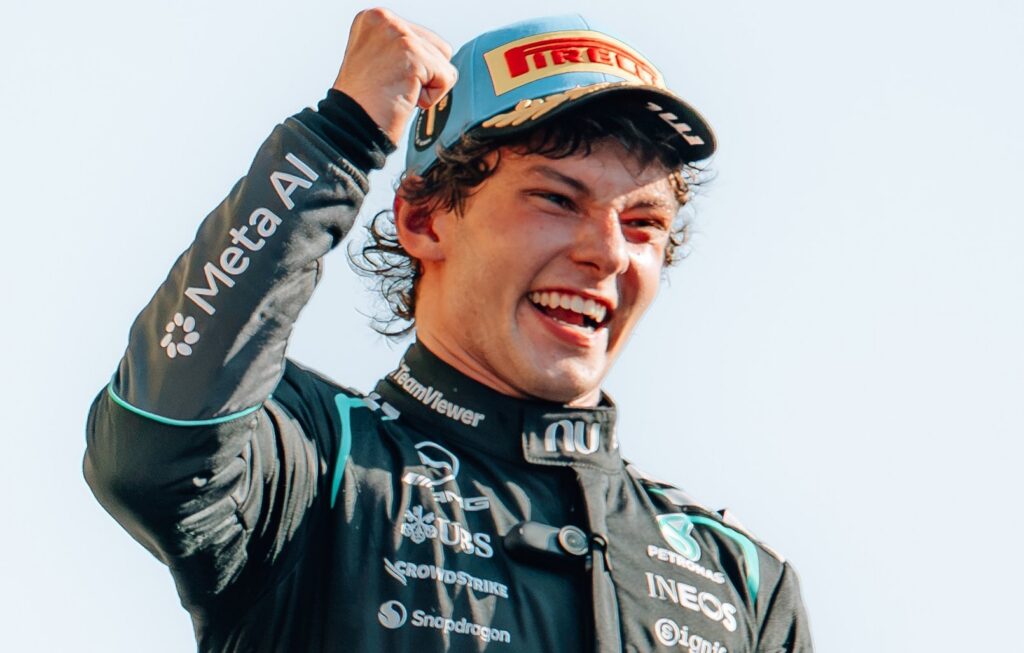 Antonelli vence em Monza após largar em 19° e quebra marcas históricas