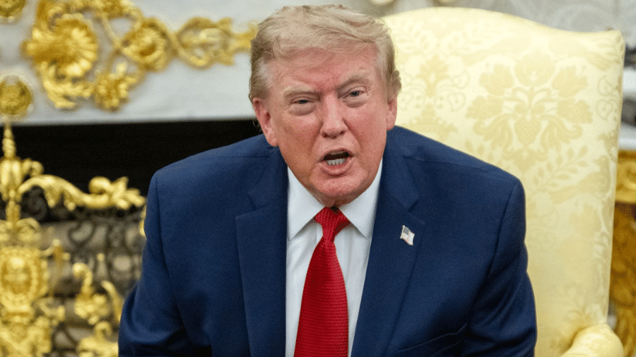 Trump celebra payroll e atribui alta do emprego nos EUA às tarifas