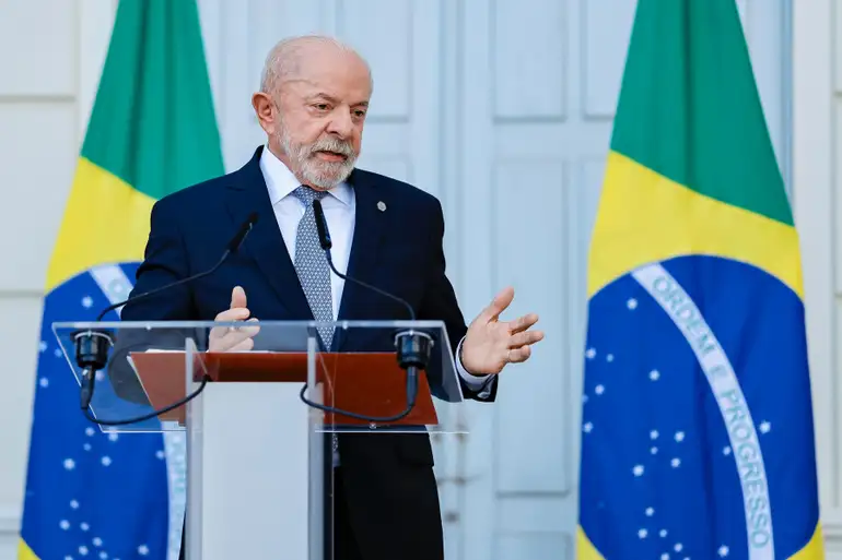 Lula defende tempo de mandato e novos critérios para escolhas de ministros do STF
