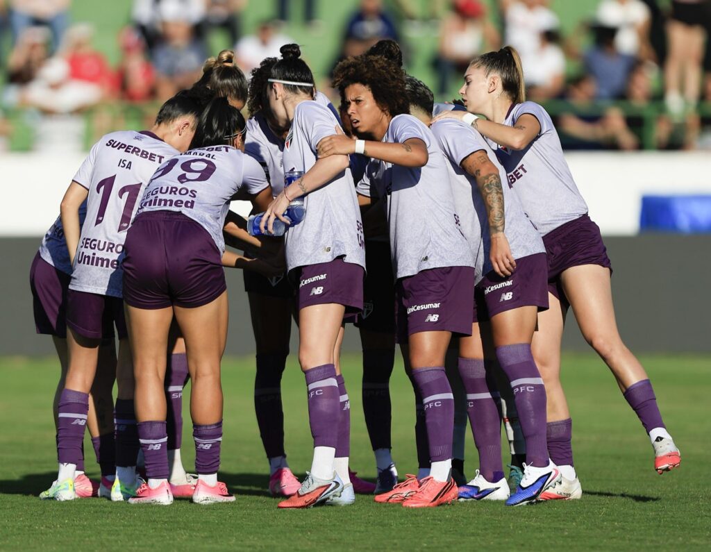 São Paulo bate o Flamengo no jogo de volta e avança à final do Brasileirão Feminino