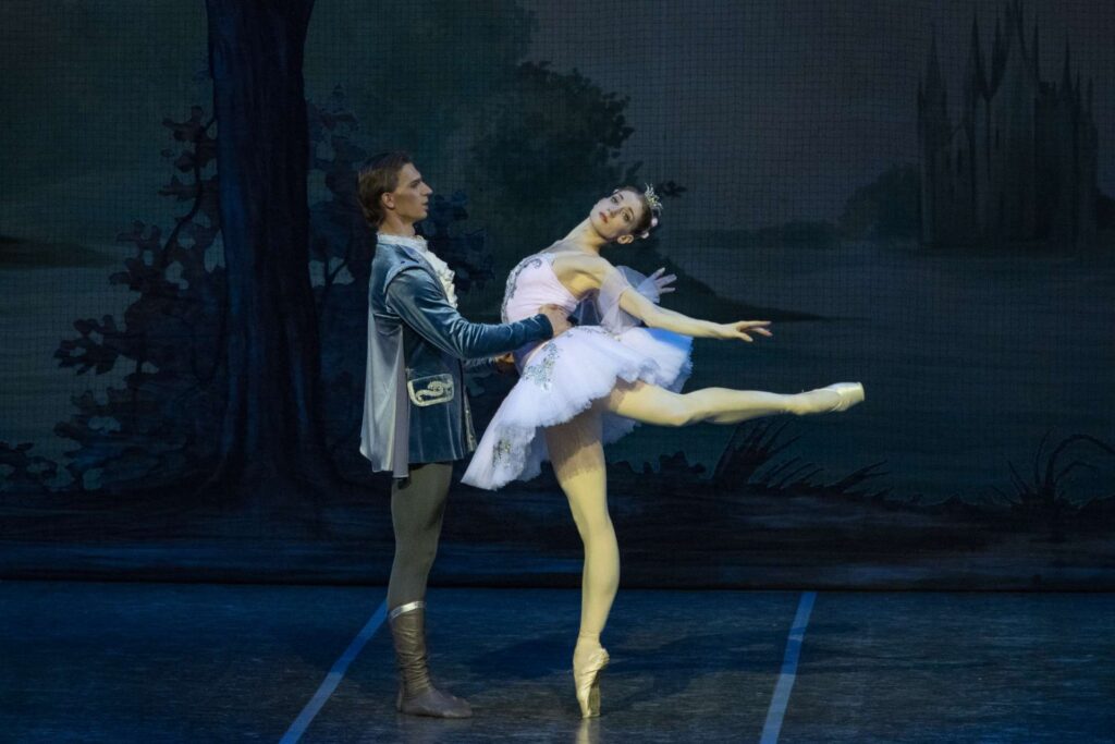 Ballet de San Petersburgo apresenta 'A Bela Adormecida' no Teatro Goiânia