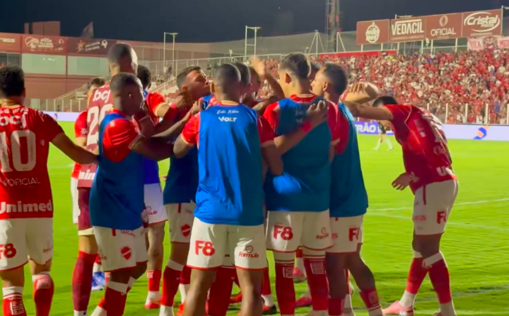 Vila Nova vence América-MG e 'dorme' vice-líder da Série B