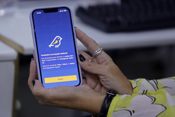 Goiás registra mais de 400 denúncias de propagandas eleitorais irregulares em menos de um mês