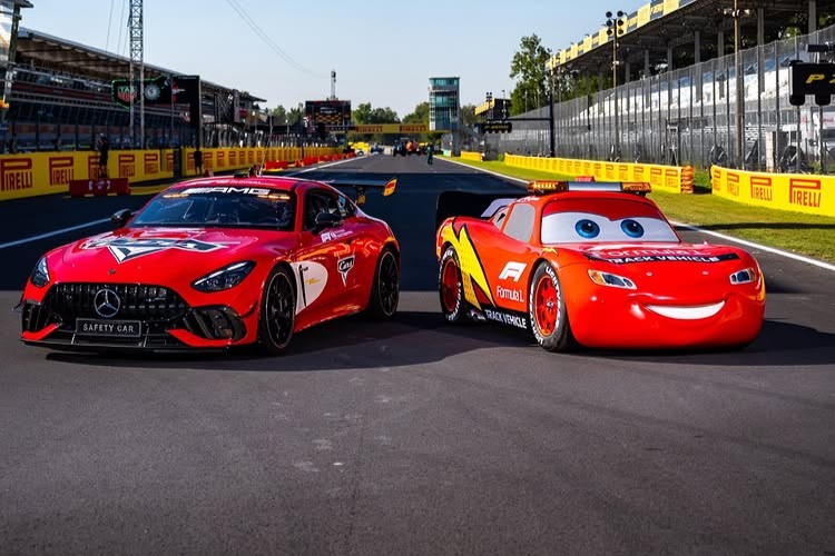 Da Copa Pistão para F1, Relâmpago Mcqueen se torna Safety Car no GP de Monza, Itália