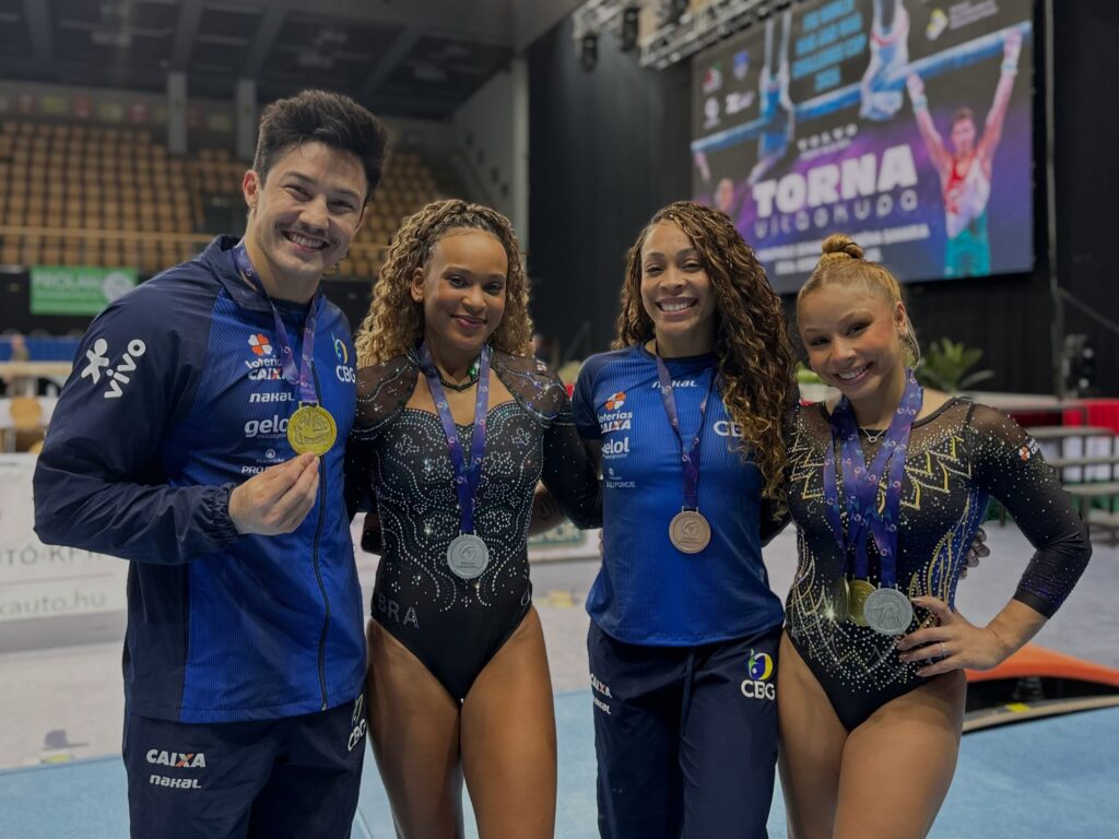 Flávia Saraiva e Rebeca Andrade fazem dobradinha na trave em competição na Hungria
