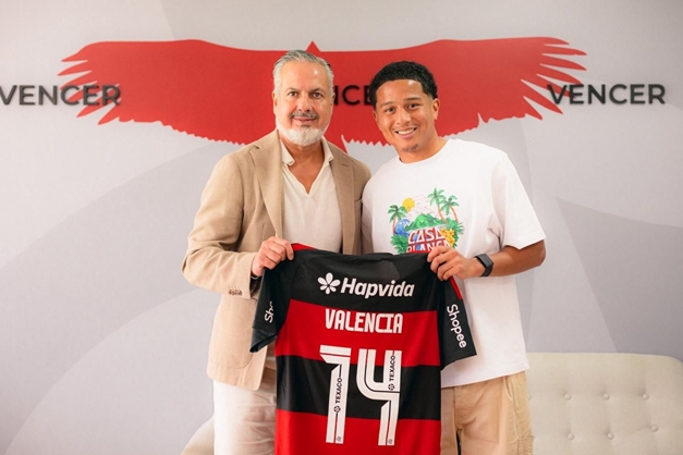 Flamengo apresenta reforços para temporada