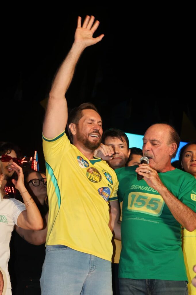 Bruno Peixoto reúne lideranças políticas em lançamento de campanha (foto: Leonardo Iran)