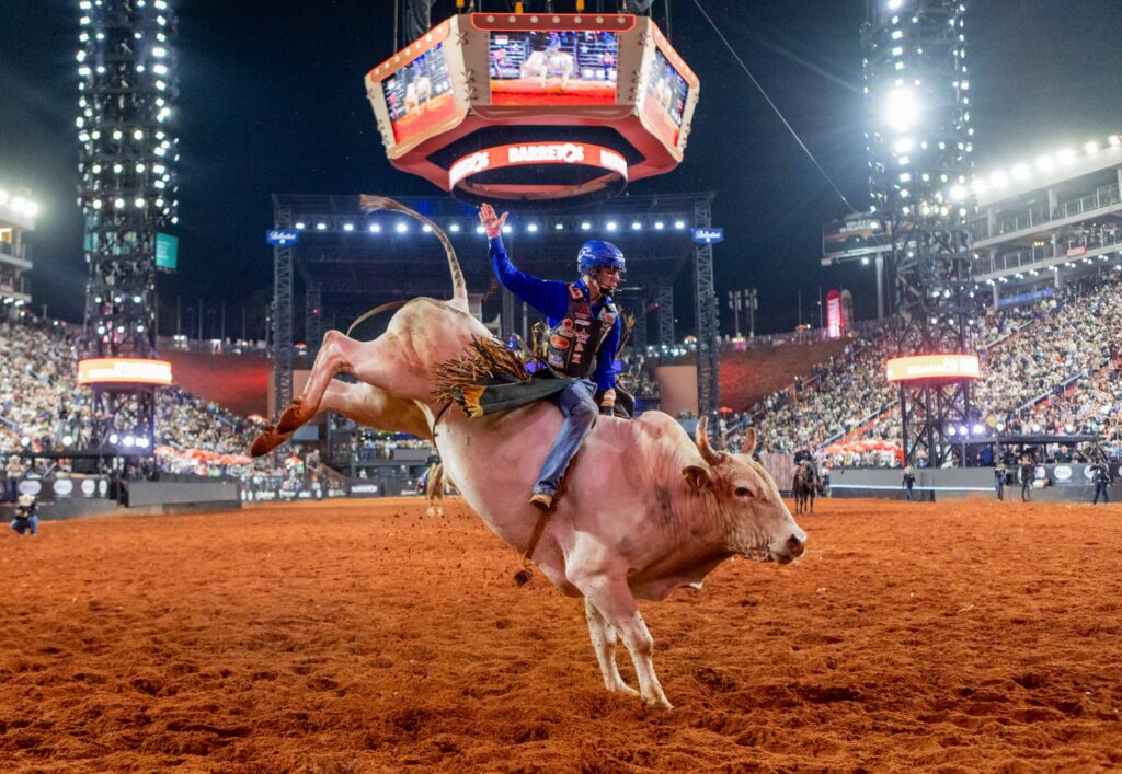 Rodeio em Caldas Novas recebe Etapa Master da PBR