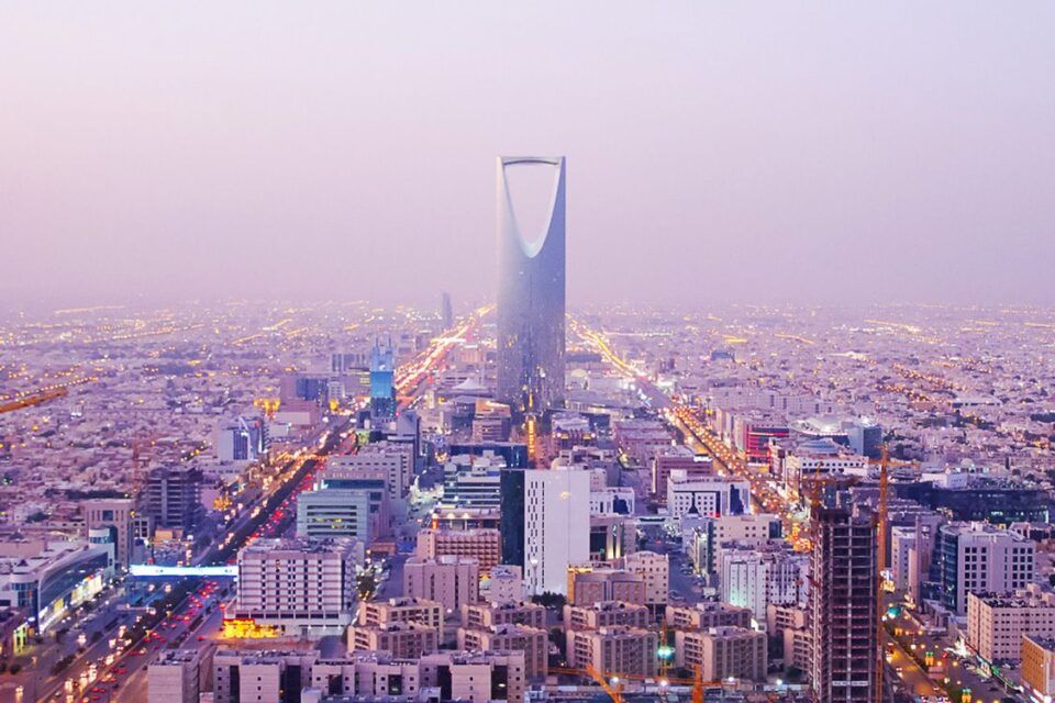Arábia Saudita emite alertas de ataque aéreo em todo o país (foto: reprodução x)