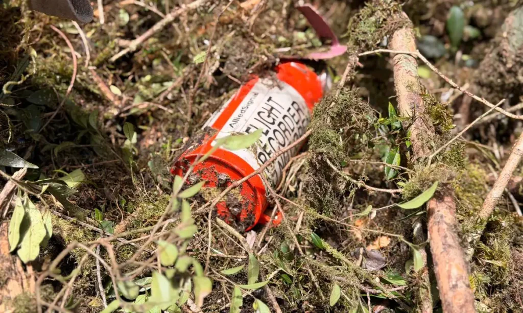 Cenipa recupera caixa-preta de helicóptero que levava cantor Rick (foto: FAB)