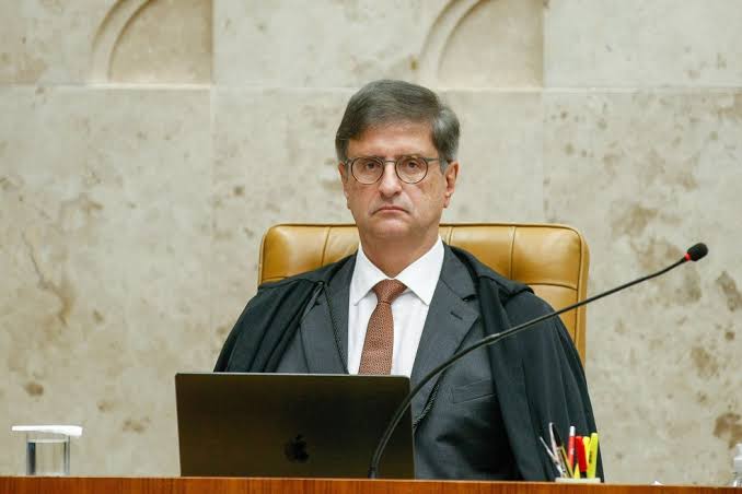 Gonet reitera pedido para que Mendonça libere todo conteúdo de celular de Vorcaro