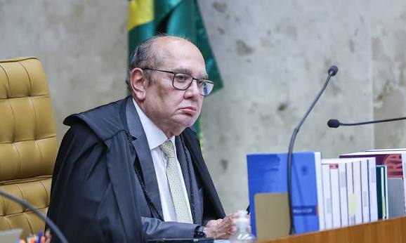 Gilmar diz que STF deve discutir pedido de nulidade da PGR antes de decidir investigar Moraes