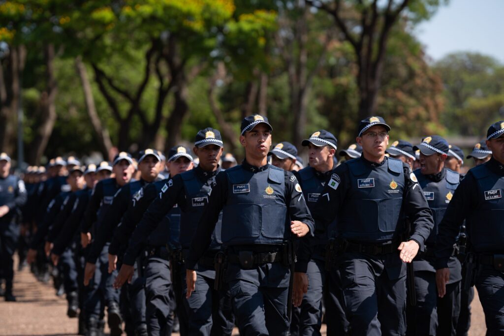 Câmara dos Deputados aprova projeto que facilita aposentadoria integral para policiais e bombeiros