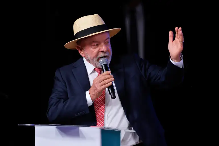 Lula: Pessoas com mais de 70 anos têm que votar nessas eleições