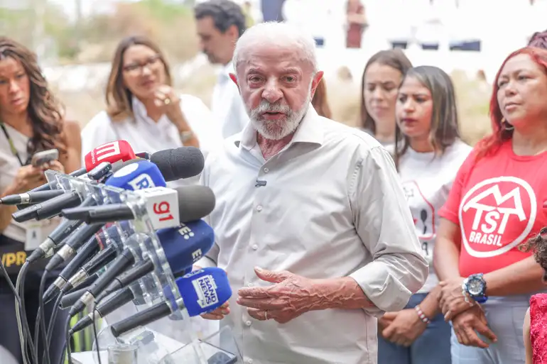 Lula anuncia PL para perdão dívidas dos MEIs e, sem detalhar, 'Pix MEI' de R$ 5 mil (foto: Agência Brasil)