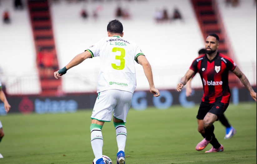 Atlético GO vence o América MG por 2 a 0 no Estádio Antônio Accioly em Goiânia