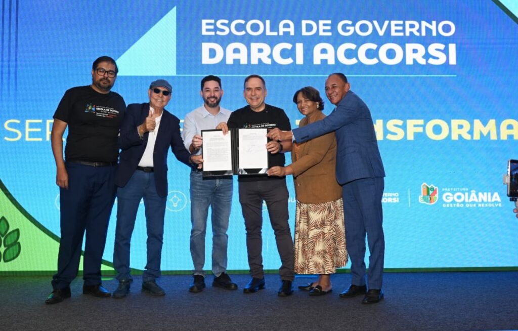 Mabel retoma Escola de Governo Darci Accorsi e anuncia medidas de valorização dos servidores municipais