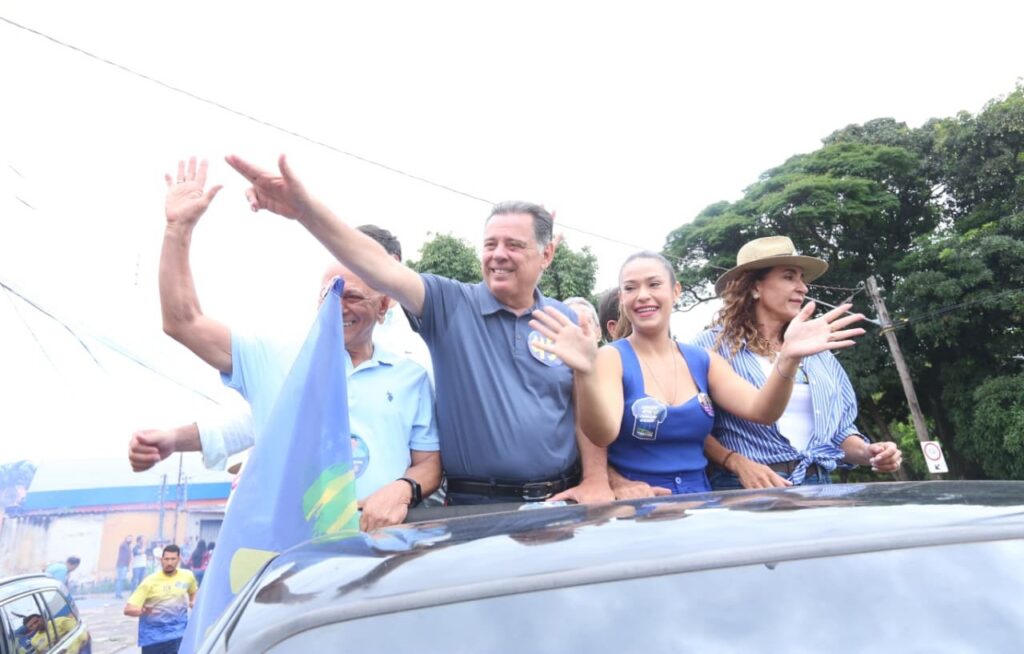 Marconi Perillo encerra campanha com grandes carreatas em Goiás