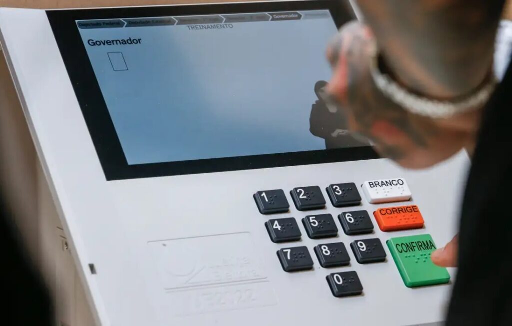 Veja como fazer a colinha de votação para as Eleições 2026