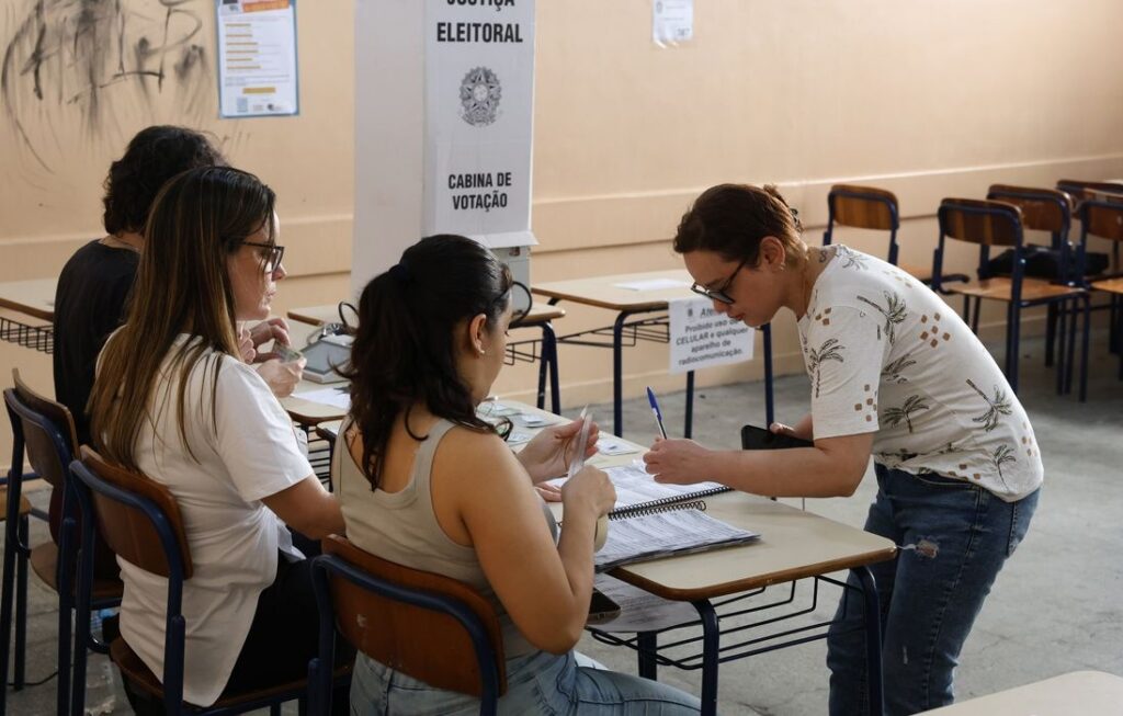Quem não votou no primeiro turno pode participar do segundo