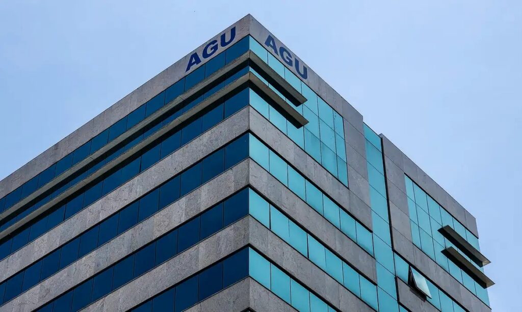 AGU aciona PF para apurar suposto repasse do governo dos EUA a ações contra STF
