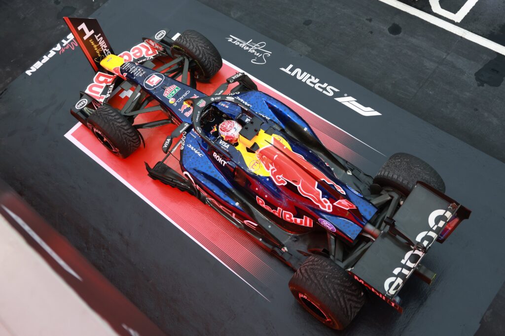 F1: Verstappen vence corrida Sprint em Singapura