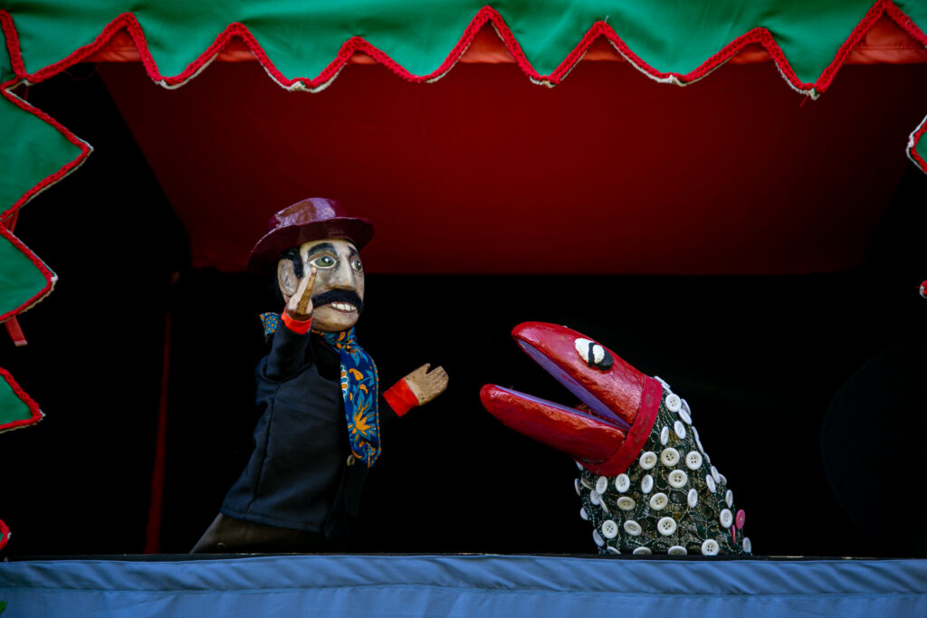 Companhia Inventor de Sonhos leva teatro de bonecos e oficinas a escolas de Goiás (foto: divulgação)