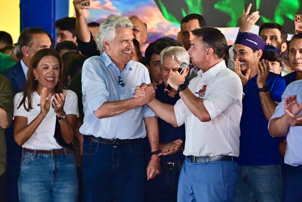 Caiado e Daniel declaram apoio a Flávio Bolsonaro no segundo turno em Goiânia