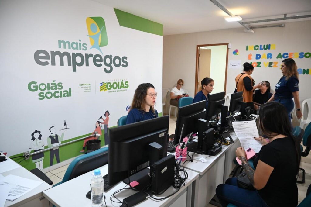 Feirão de empregos oferece mais de 2,5 mil vagas com salários de até R$ 2,7 mil em Goiânia (foto: divulgação)
