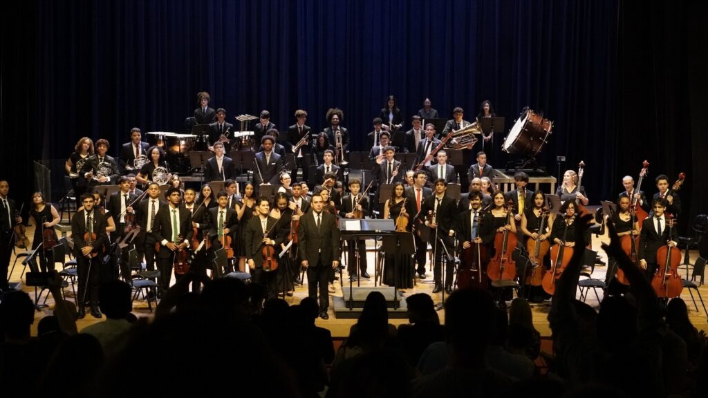 Orquestra juvenil do Basileu França apresenta clássicos do rock em concerto gratuito (foto: Cinthia Oliveira)