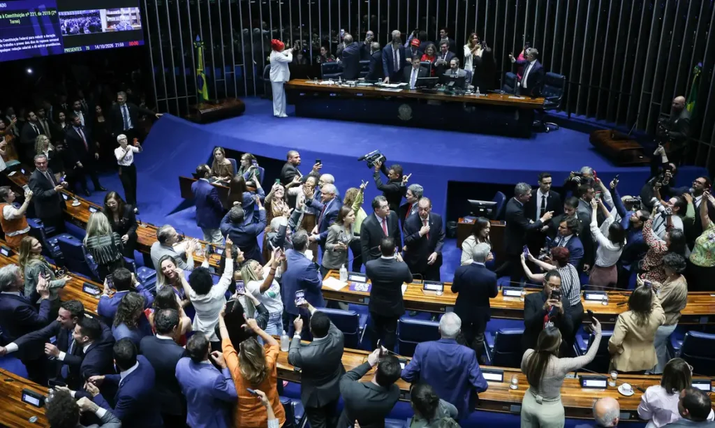 Senado aprova fim da 6x1 em 1º turno por 75 a 1 (foto: Agência Brasil)
