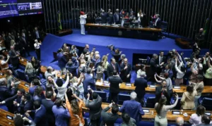 Senado aprova fim da 6x1 em 1º turno por 75 a 1 (foto: Agência Brasil)